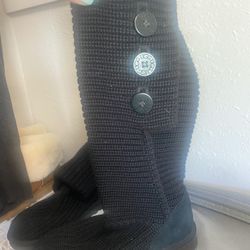 Ugg’s Size 9 Black
