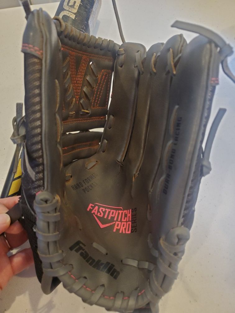 Fastpitch Softball glove