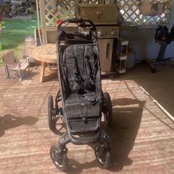 Thule Urban Glide 4-Wheel Single Stroller