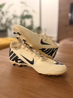 Nike Mercurial Vapor 15 Club MG Soccer Cleats