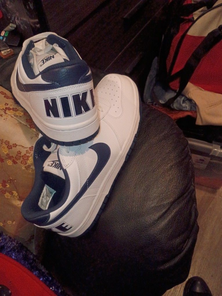 Nike