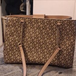 DKNY Logo Print Tote Bag