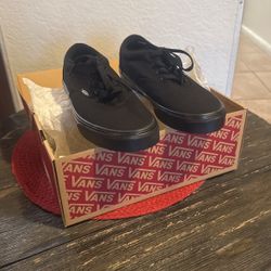 Brand New Boys Vans Size 6