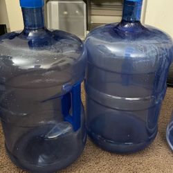 5 Gallon Water Jugs - including Reusable Caps (x4)
