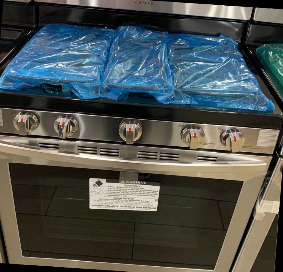 Samsung 30 in. 5.9 cu. ft. Single Oven Range with Air Fry, True