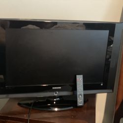 Samsung 32 inch Flatscreen TV