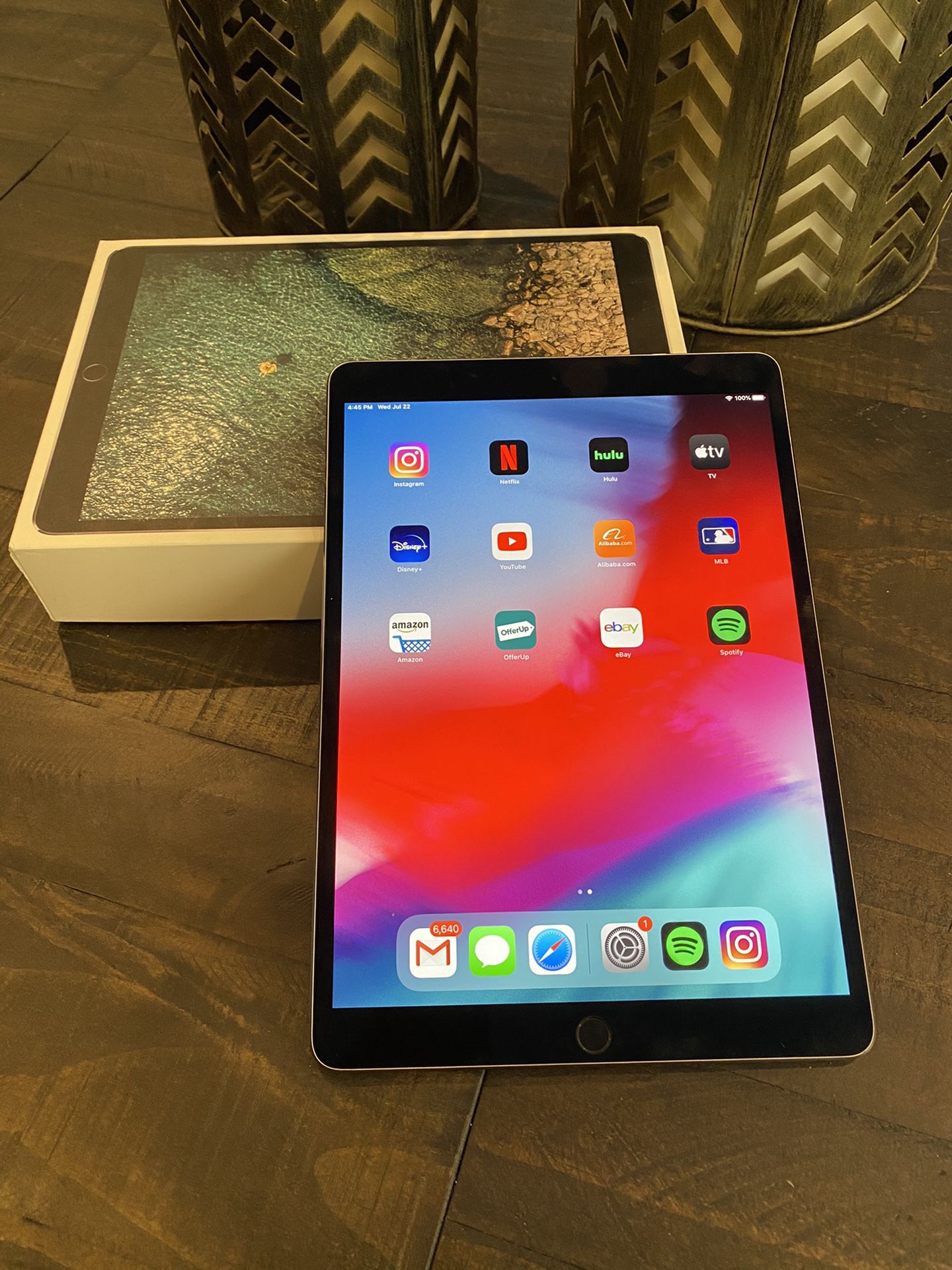 iPad Pro - 10.5” - WiFi - 64gb