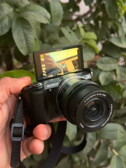 Sony a5000
