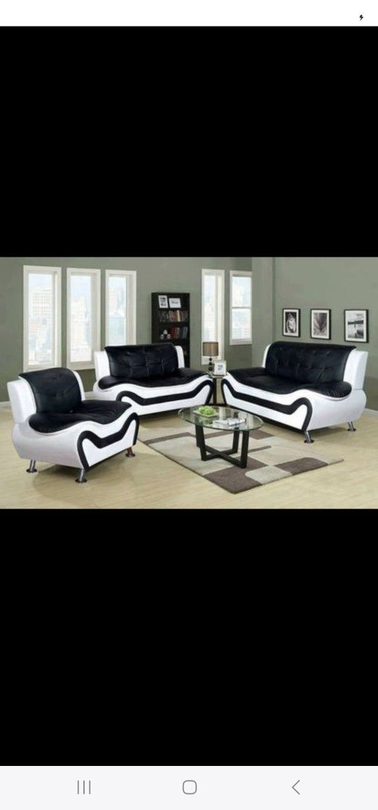 Brand New 3pc White/Black Bonded Leather Sofa Set.