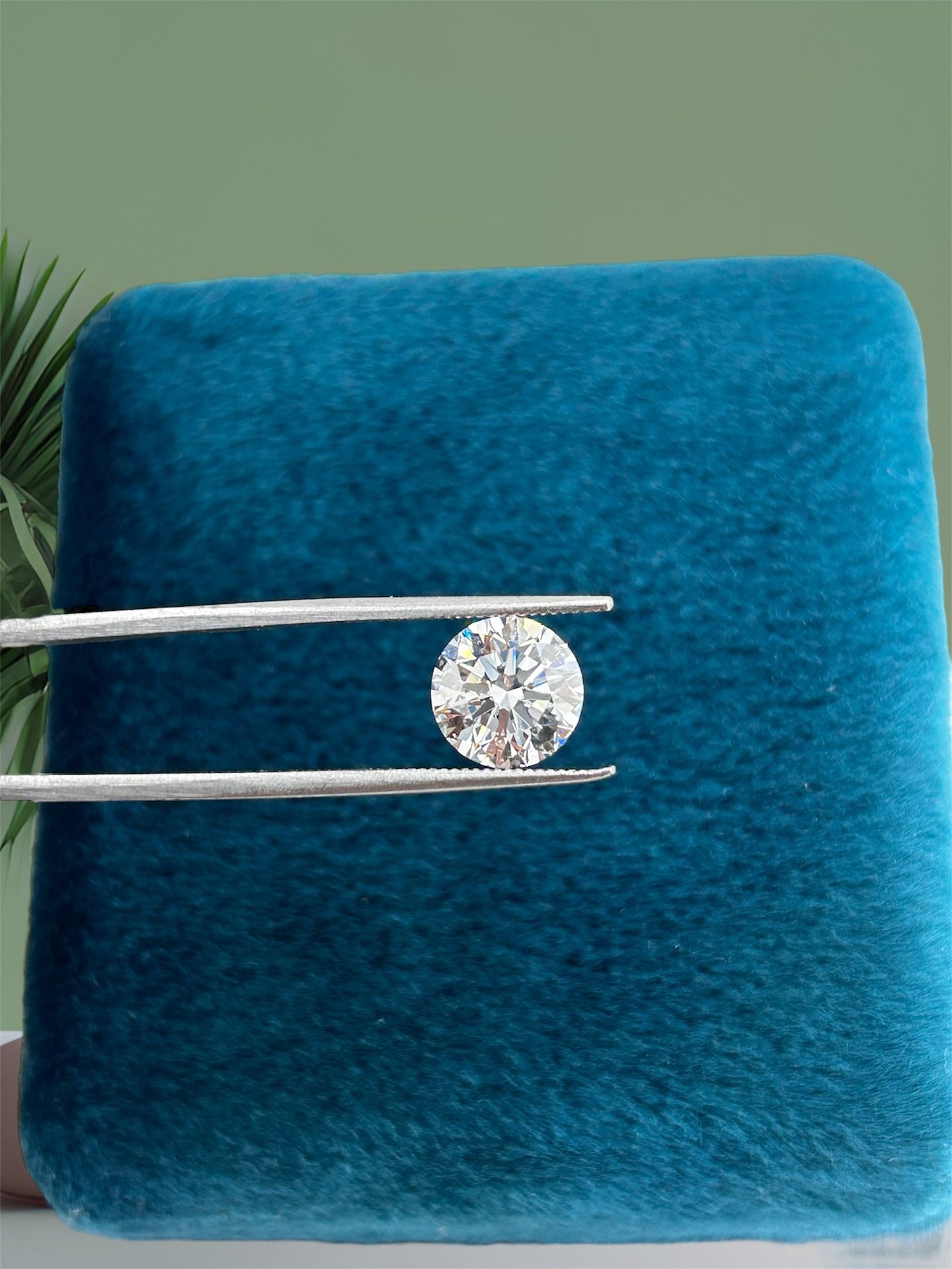 Round Certified Lab Grown Diamond