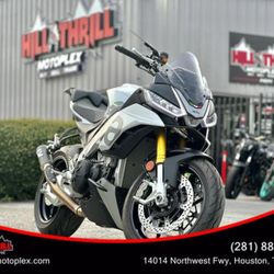 2022 Aprilia® Tuono V4 1100