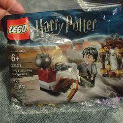 LEGO 30407 Harry's Journey To Hogwarts( Harry Potter)