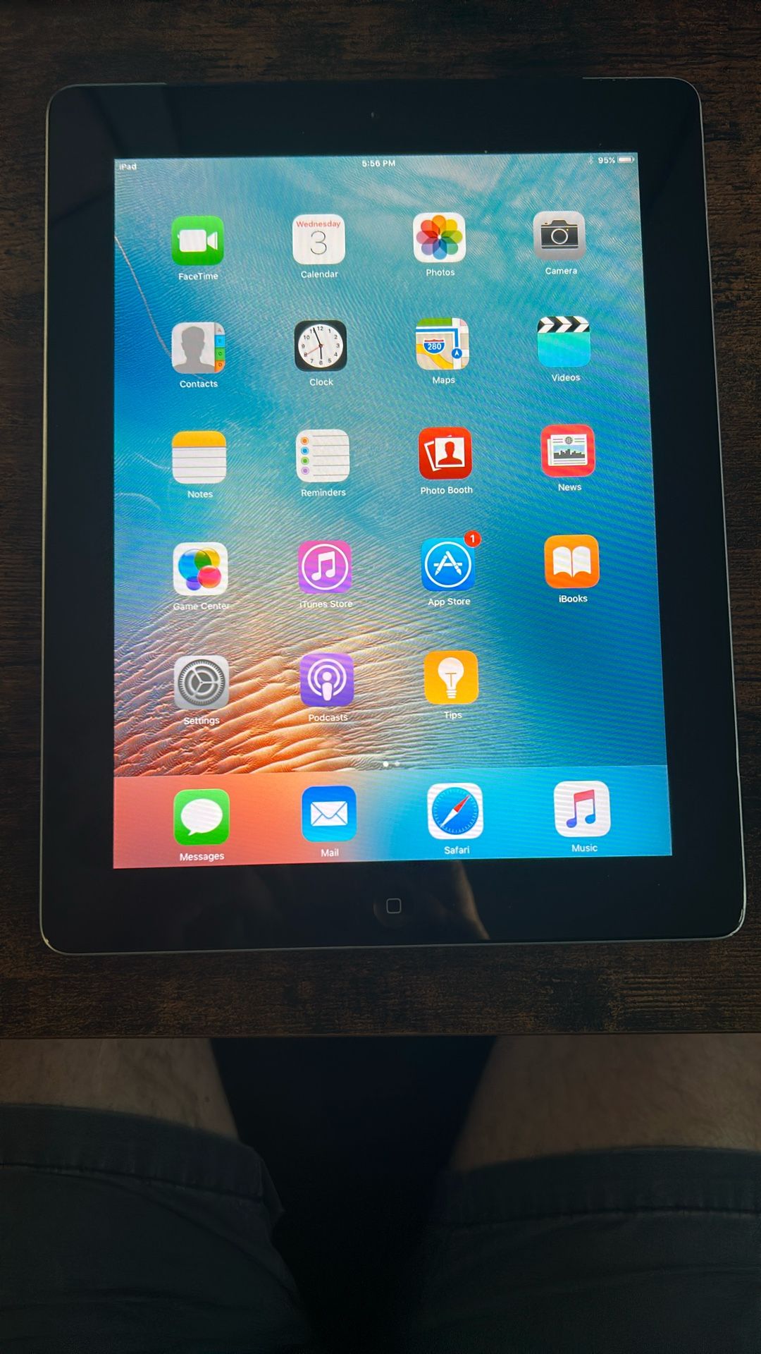 Apple iPad 2 Tablet WiFi 64GB 9.7” Touch Screen Camera Silver