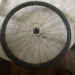 DT Swiss R470 Wheels And Tires 