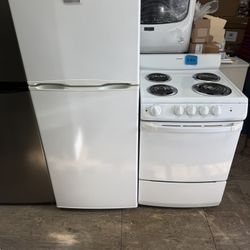 Set Fridge 24” And Stove 20”