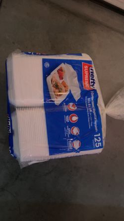 Hefty Supreme Foam Hinged Lid Container, 3-Compartment 125 ct.
