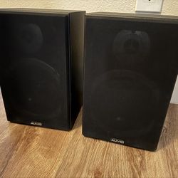 AUVIO™  Bookshelf Speakers