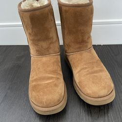 UGG Chestnut Classic Short