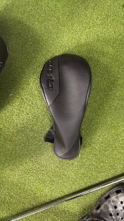 Taylormade QI4D Driver head cover