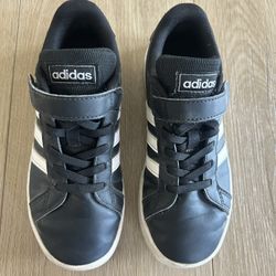 Adidas Big Kids Size 1