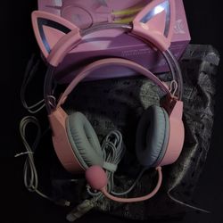 WIRED CAT-EAR GAMING RGB HEADSET 3.5MM AUX AND USB-C CAT EAR GAMING HEADSET AND MIC