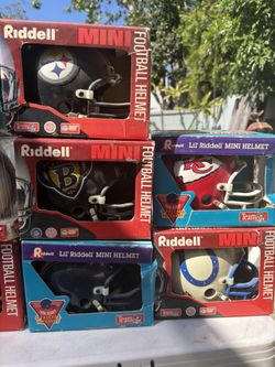 31 NFL Riddell Mini Helmets