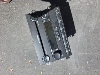 2005-2014 OEM Ford Mustang Stereo