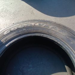 2 llantas 195 65 R15 Goodyear Assurance All-Season