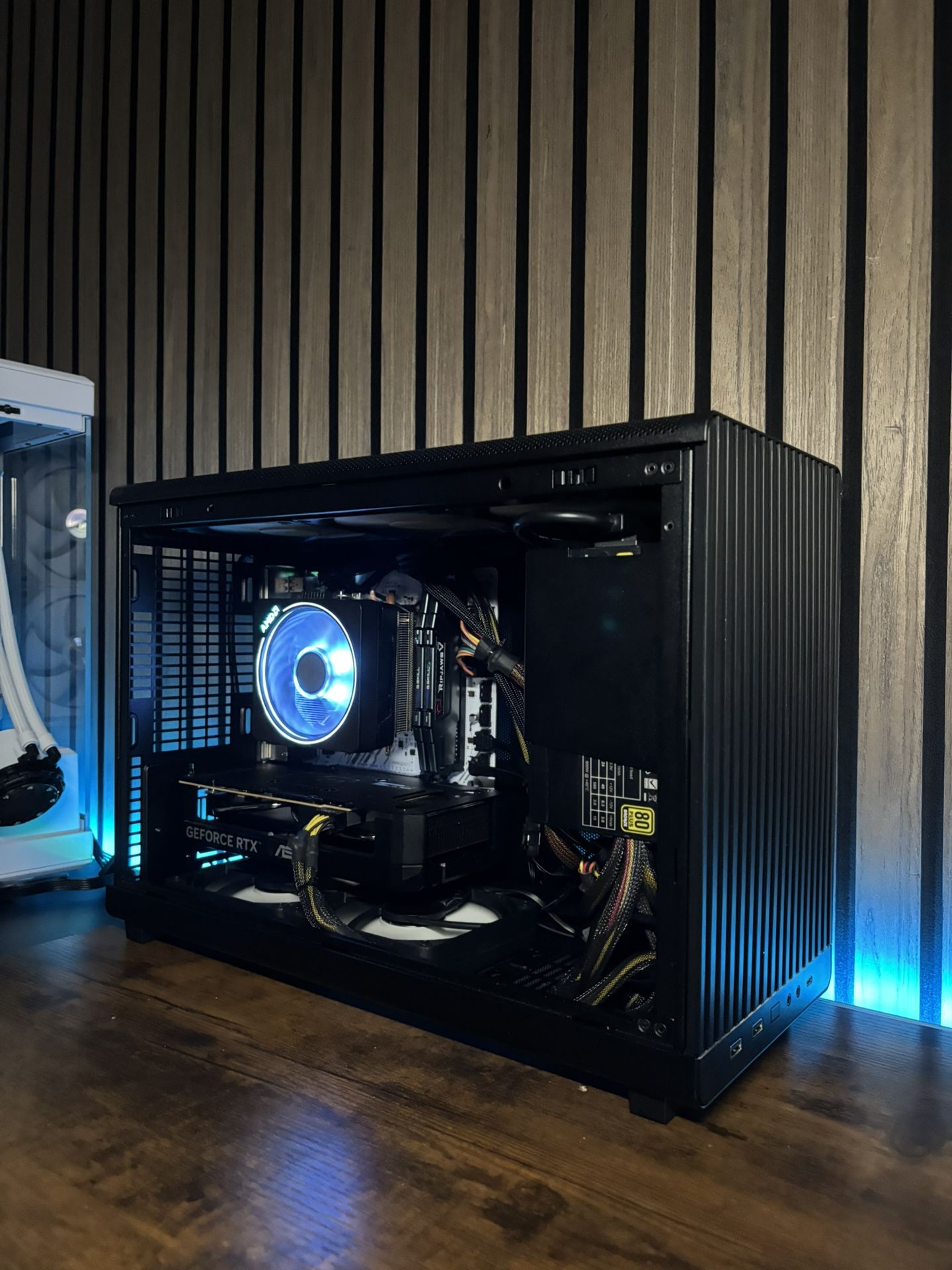 RTX 5060 | RYZEN 7 5700X | 1TB STORAGE | LIAN LI CASE | COMPACT GAMING PC