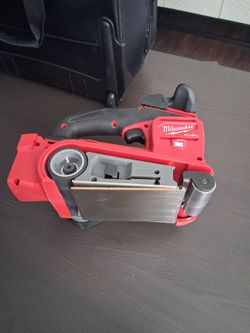 Milwaukee M18 FUEL Cordless Belt Sander