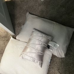 pillows 