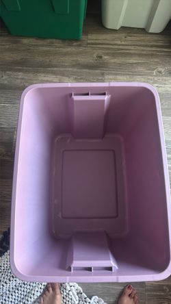 Plastic containers