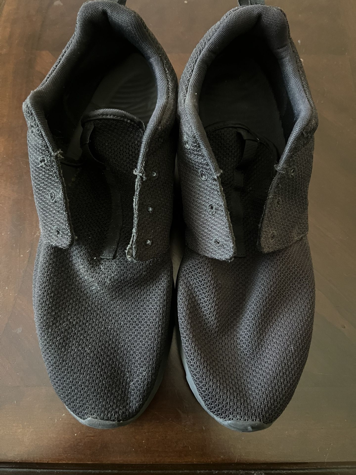 Nike Roshe Size 14