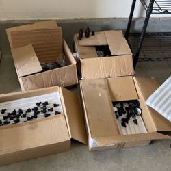 approx 500 amber(matte)  tincure bottles w droppers UNUSED