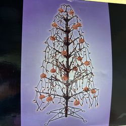 Black Halloween Tree