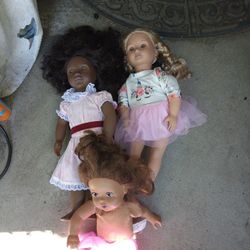 !! 3 Girl's Dolls