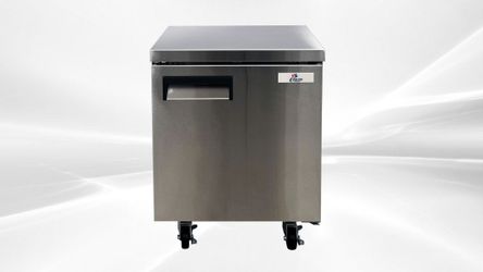 NSF Undercounter freezer 27 ins UUC-27F-E-HC