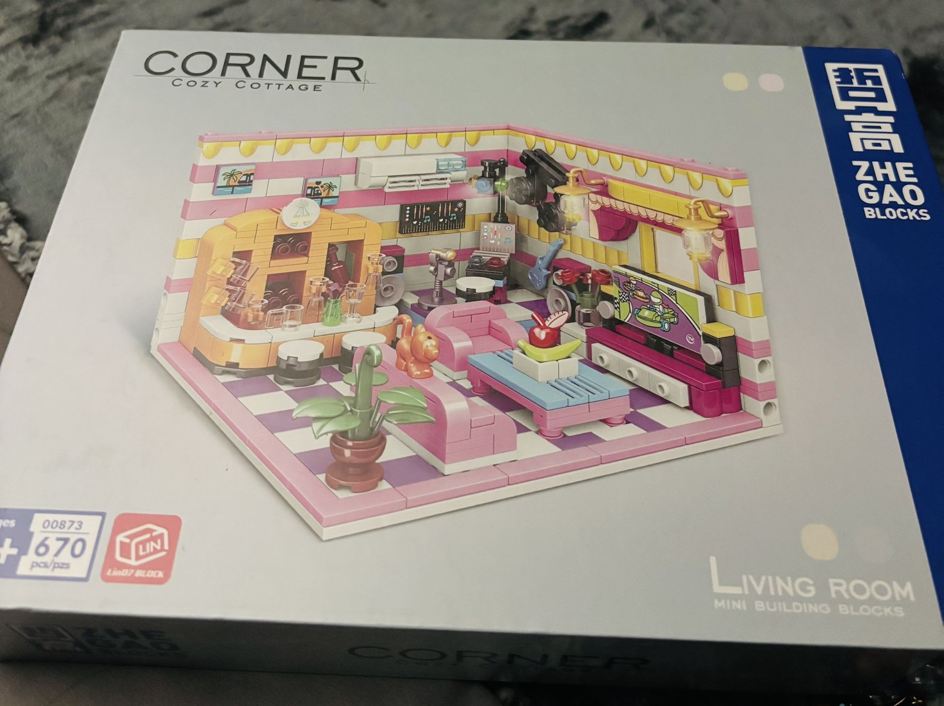 Corner Cozy Cottage By ZHE GAO