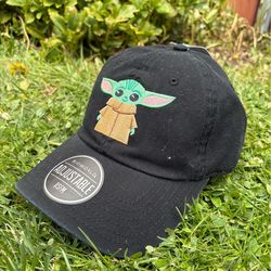 NWT Baby Yoda hat
