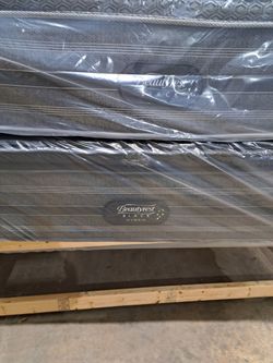 King Simmons Black Pillowtop Set