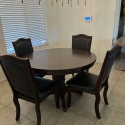 NICE DINING  TABLE!!!