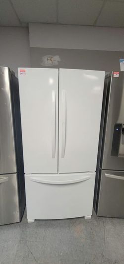 Whirlpool/Maytag style French Door Fridge – White, Bottom Freezer
