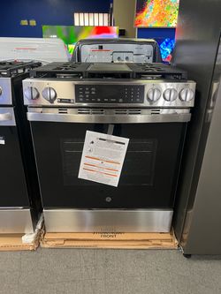 GE STAINLESS STEEL GAS RANGE