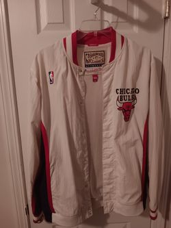 Chicago Bulls White/Red/Black Tracksuit - Medium
