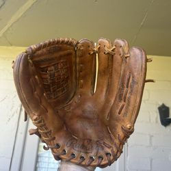 12 1/2” Baseball Glove Rawlings Leather Ryne Sandberg Special Edition 