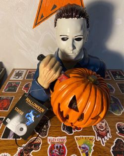 Halloween Curse of Michael Myers Statue