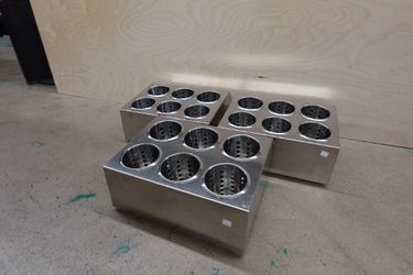 DYNAMI 6-Compartment Stainless Steel Utensil Holder