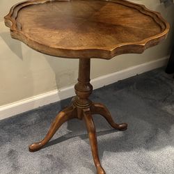 Gorgeous Side Table