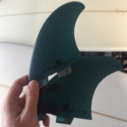 FCS II - Twin fin - Power Twin Set Of Surfboard Find 