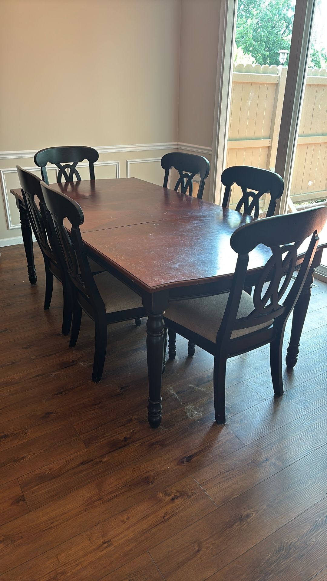 Dining Table And 6 Chairs